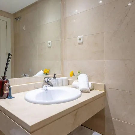 Dama De Noche Marbella